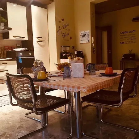 Alojamento de Acomodação e Pequeno-almoço Amici Miei