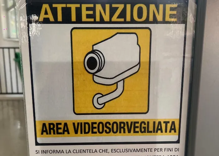 Amici Miei Oda ve Kahvaltı 3*